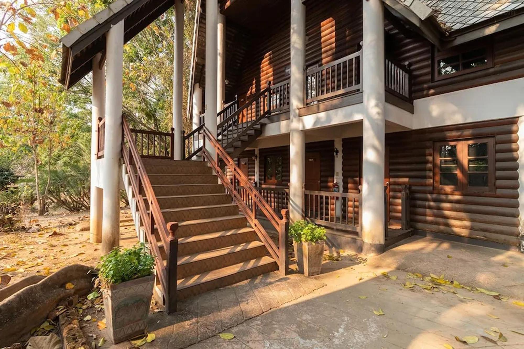 Royal Ping Garden And Resort Mae Taeng Exterior foto